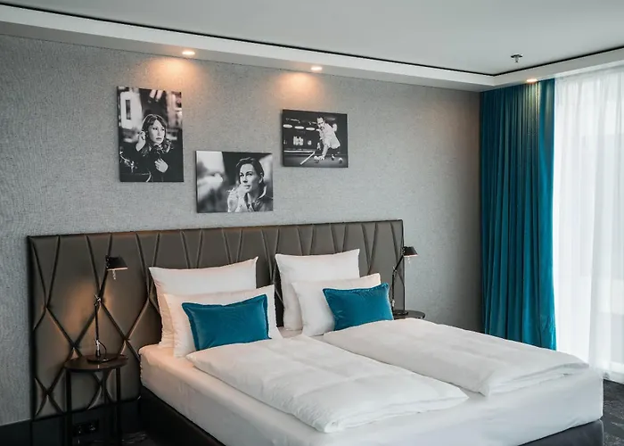 Motel One Berlin-Upper West